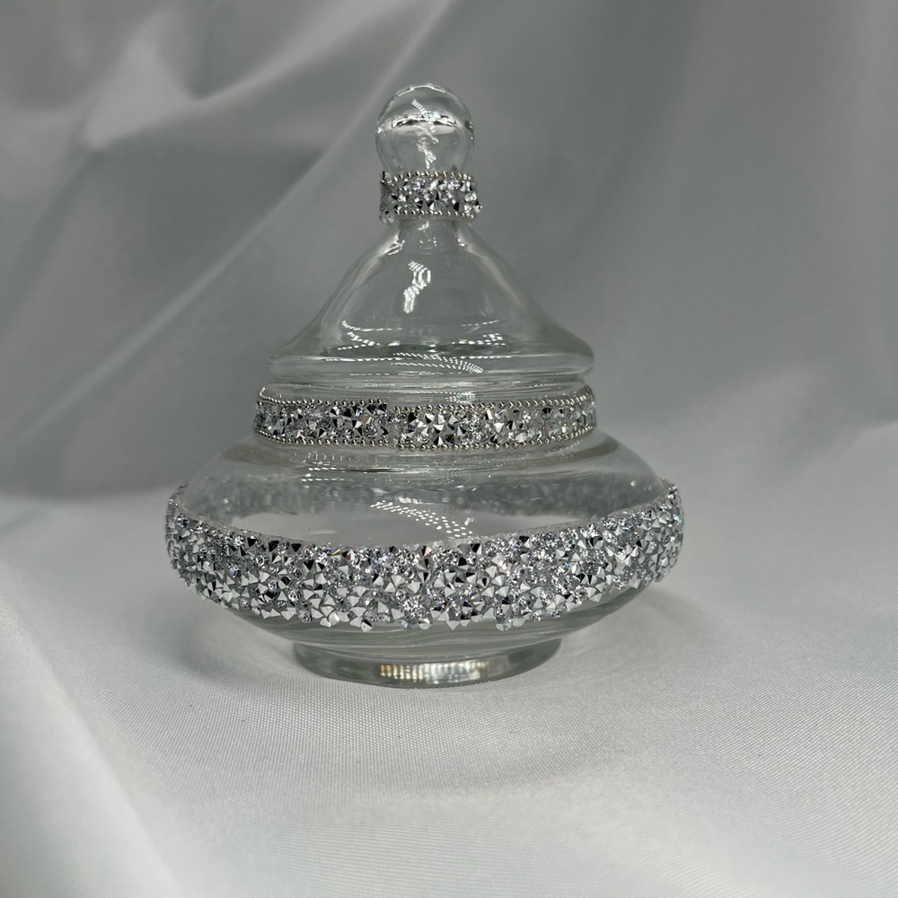 Three piece clear hurricane candleholder set - Picture 4 of 7